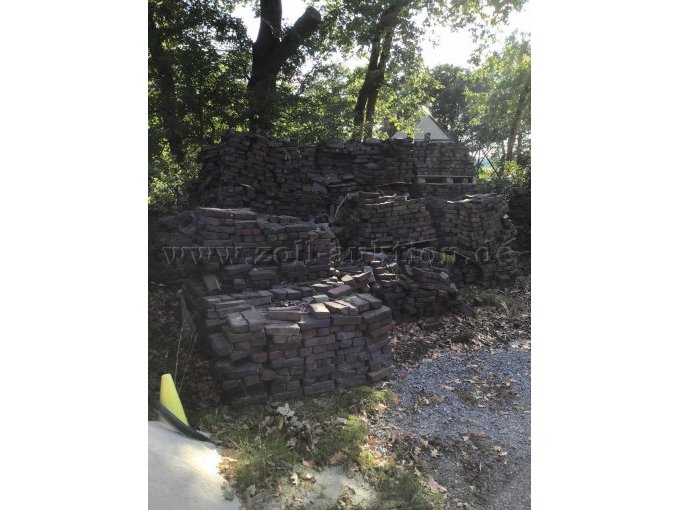 Seitliche Ansicht der Klinker