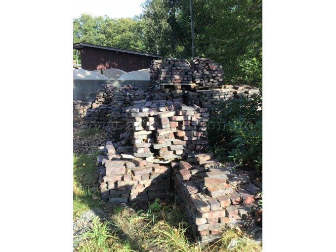 Seitliche Ansicht der Klinker