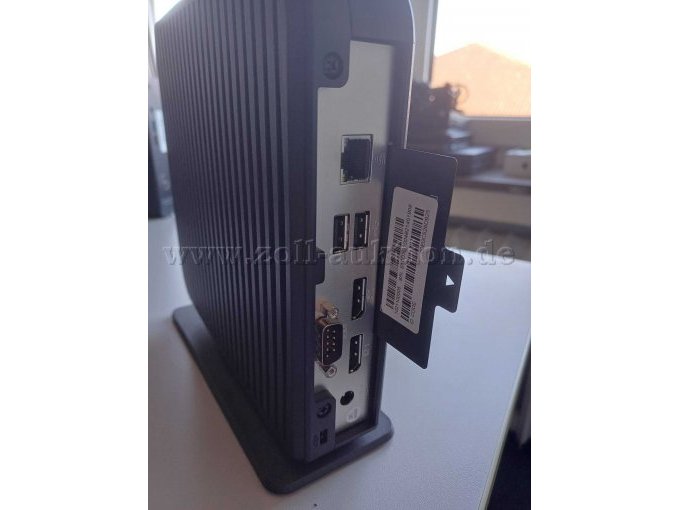 Rückseite mit Anschlüssen