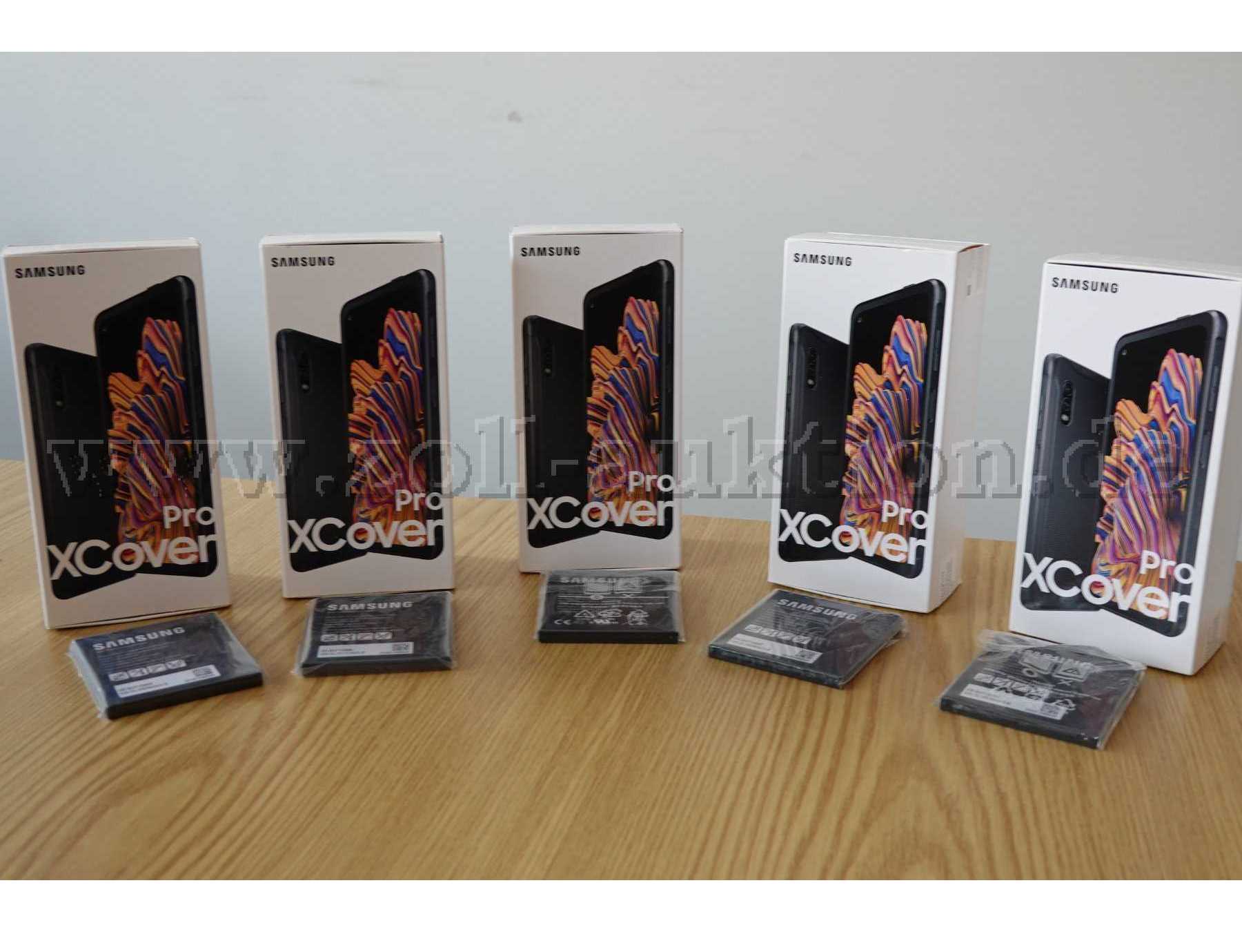 5er Paket Smartphone Samsung XCover mit original Zusatz-Akku