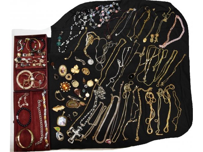 100 Teile Modeschmuck