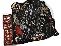 100 Teile Modeschmuck