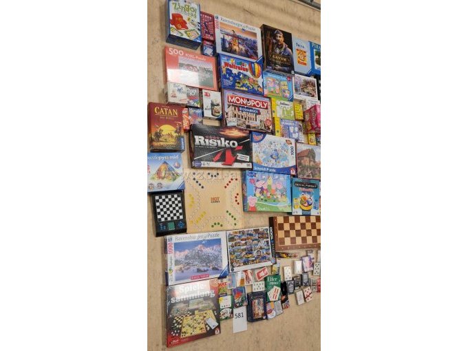 Detailansicht Puzzle und Spiele