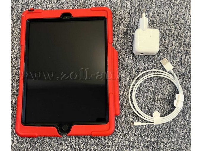 1 iPad Netzteil Kabel Schutzhülle Front