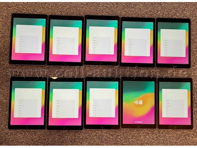 10 iPads eingeschlatet