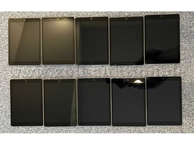 10 iPads ausgeschaltet Front