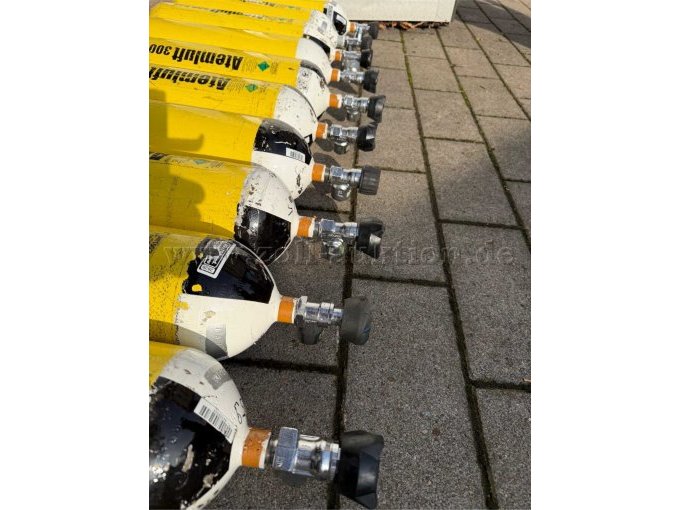 10 ademhalingsgasflessen van Dräger en MSA Auer – foto 2 – kavel bij Zoll-Auktion, Bremen