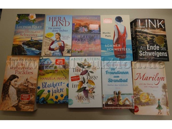 Konvolut aus 10 Büchern,
Gesamtansicht