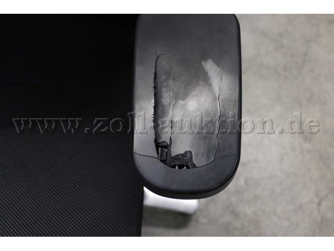 defekter Armlehnenaufsatz