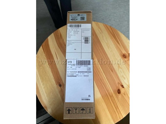 Seitenansicht Karton