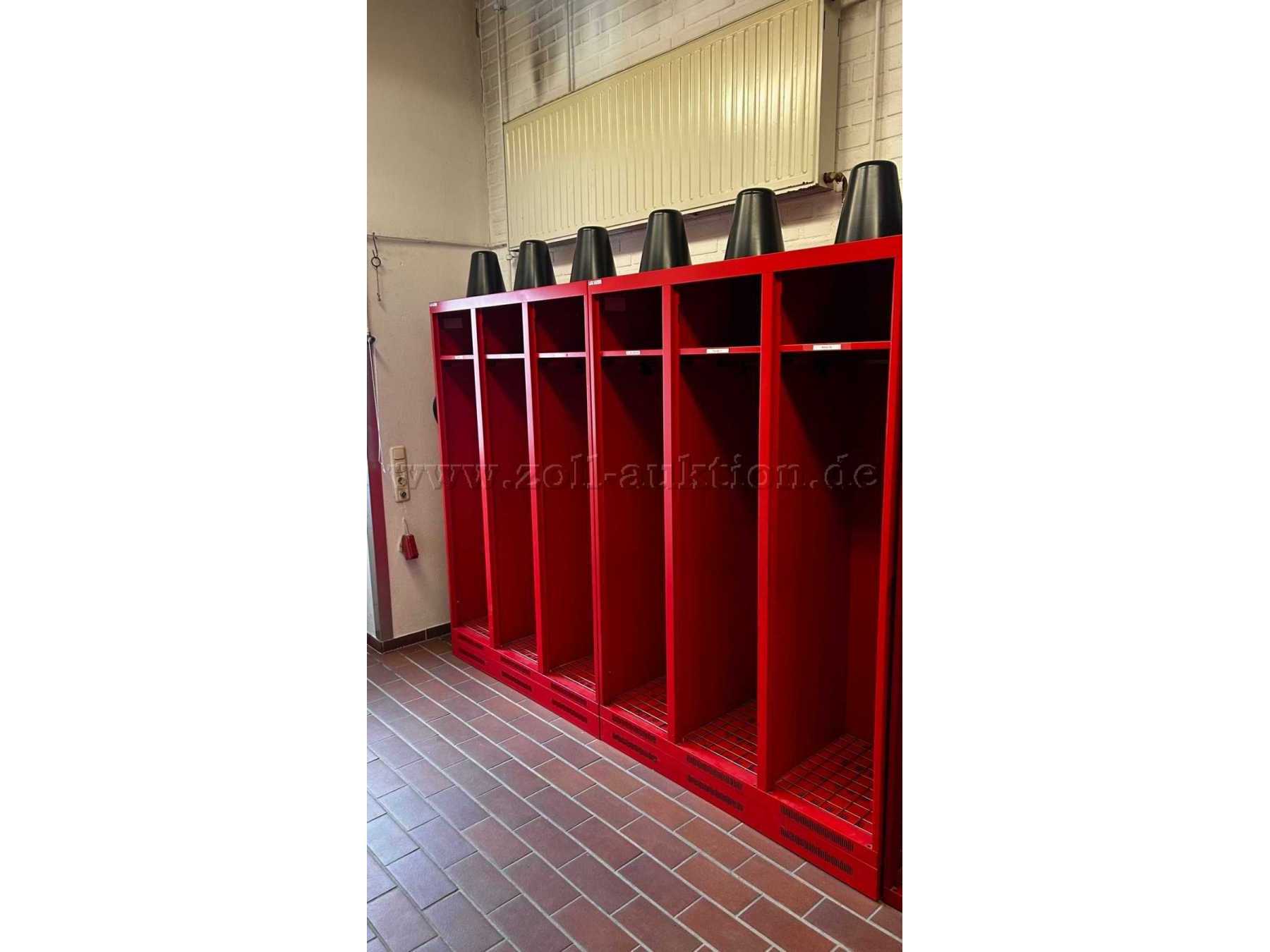 Feuerwehrspinde 3 Abteile