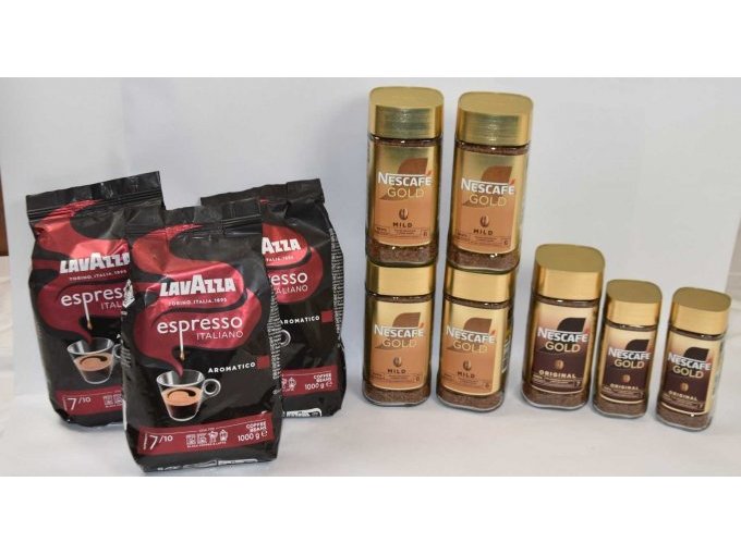 3 Pakete Kaffee & 7 Gläse Nescafe