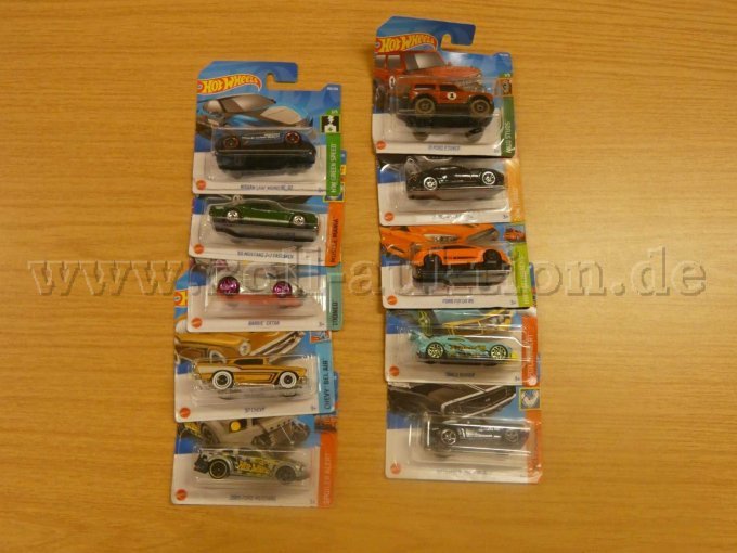 10 Hot Wheels