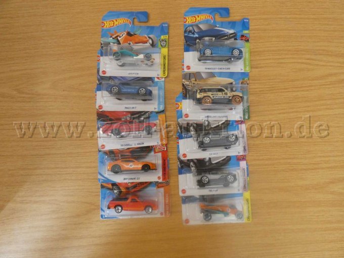 10 Hot Wheels