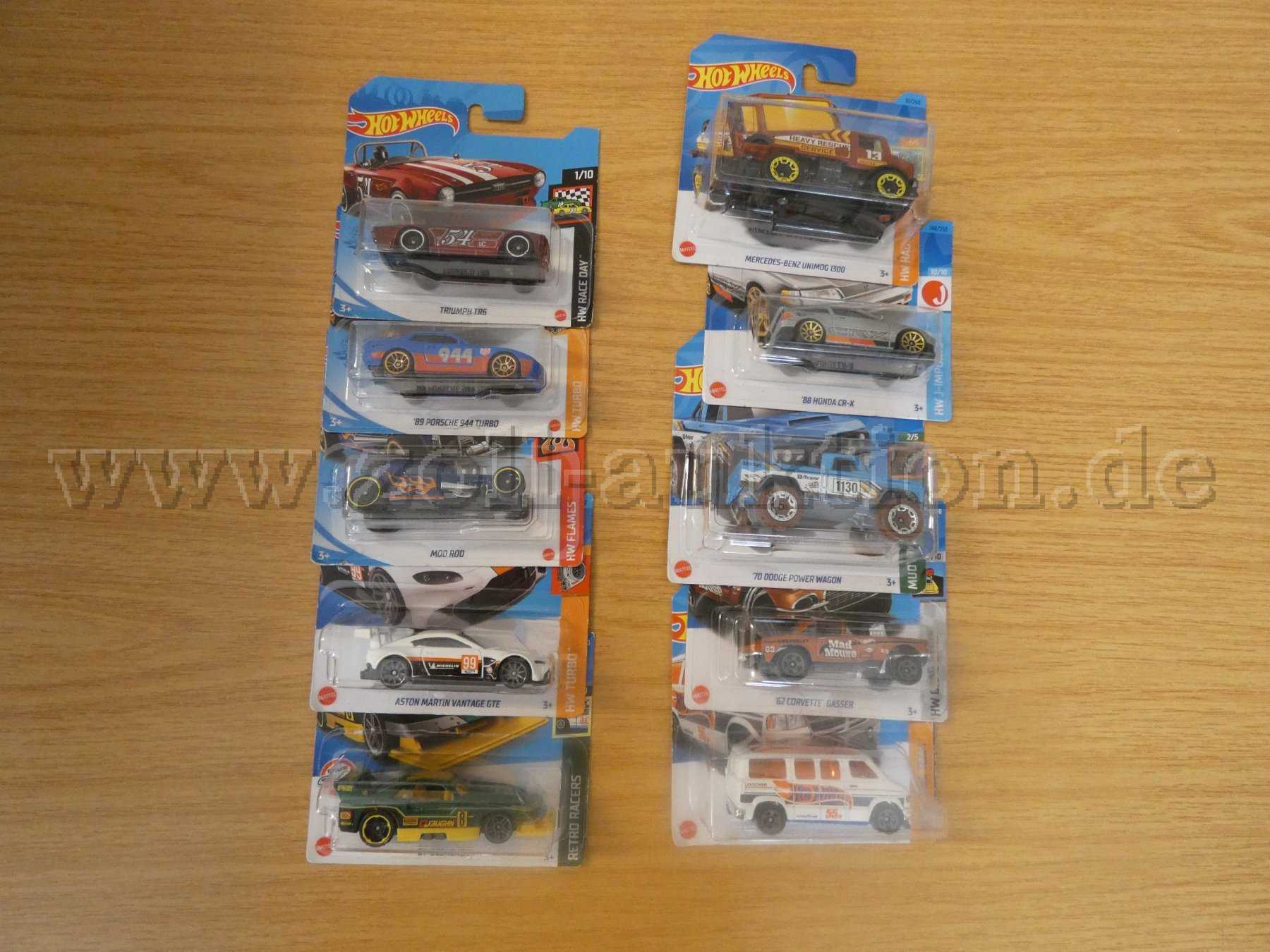 10 Hot Wheels