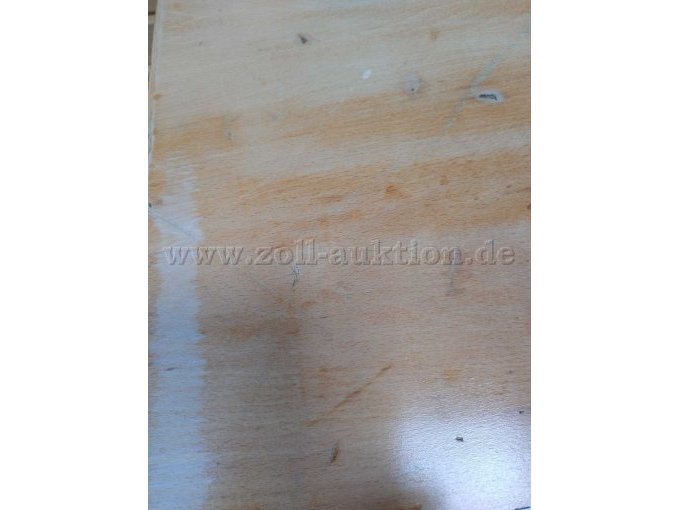 Wasserflecken auf der Oberseite