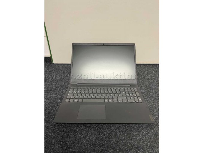 geöffnetes Notebook, von vorne abgebildet