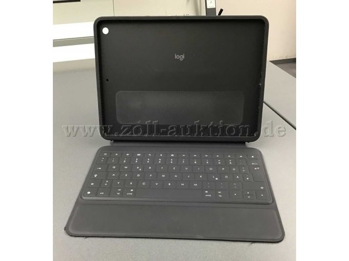 10 Rugged Folio geöffnet