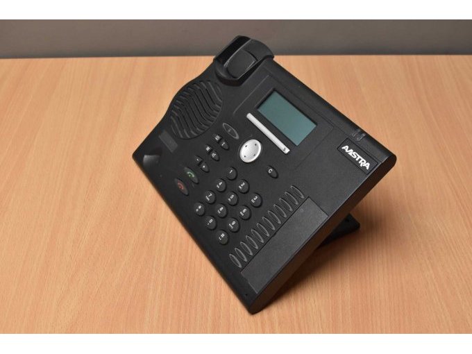 Mitel / Aastra 5370IP Telefon
Einzelansicht von vorne