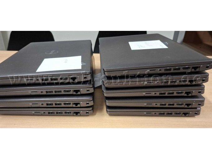 Dell Latitude 5401 Anschlüsse rechts (Beispiel)
