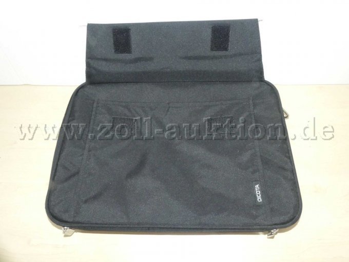 Fronttasche mit Klettverschluss