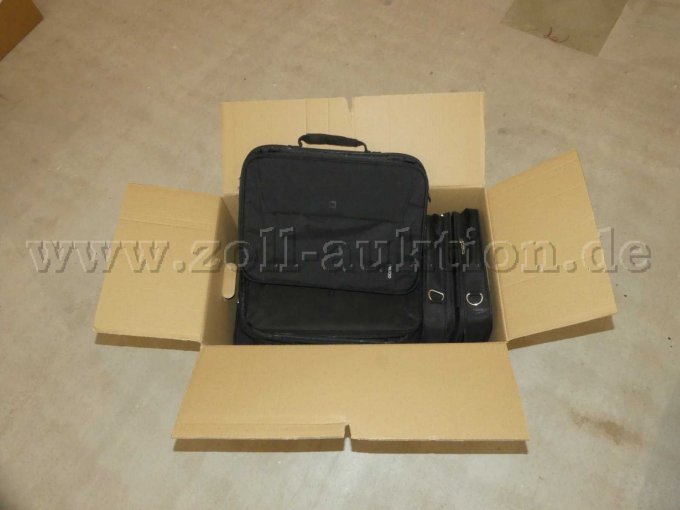 Konvolut mit 10 Notebook Taschen