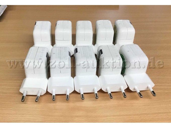 Power Adapter Vorderseite