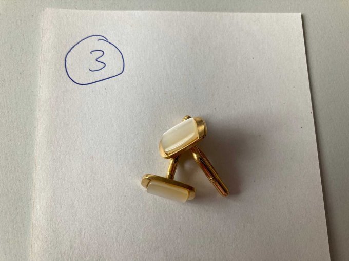 Manschettenknöpfe zu 3)