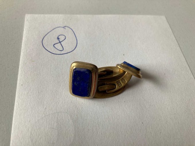 Manschettenknöpfe zu 8)