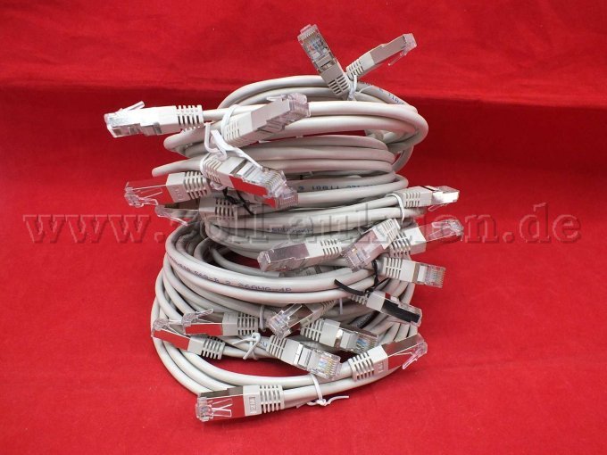 Beispielhafte Gesamtansicht  der Auktion Patchkabel 2m