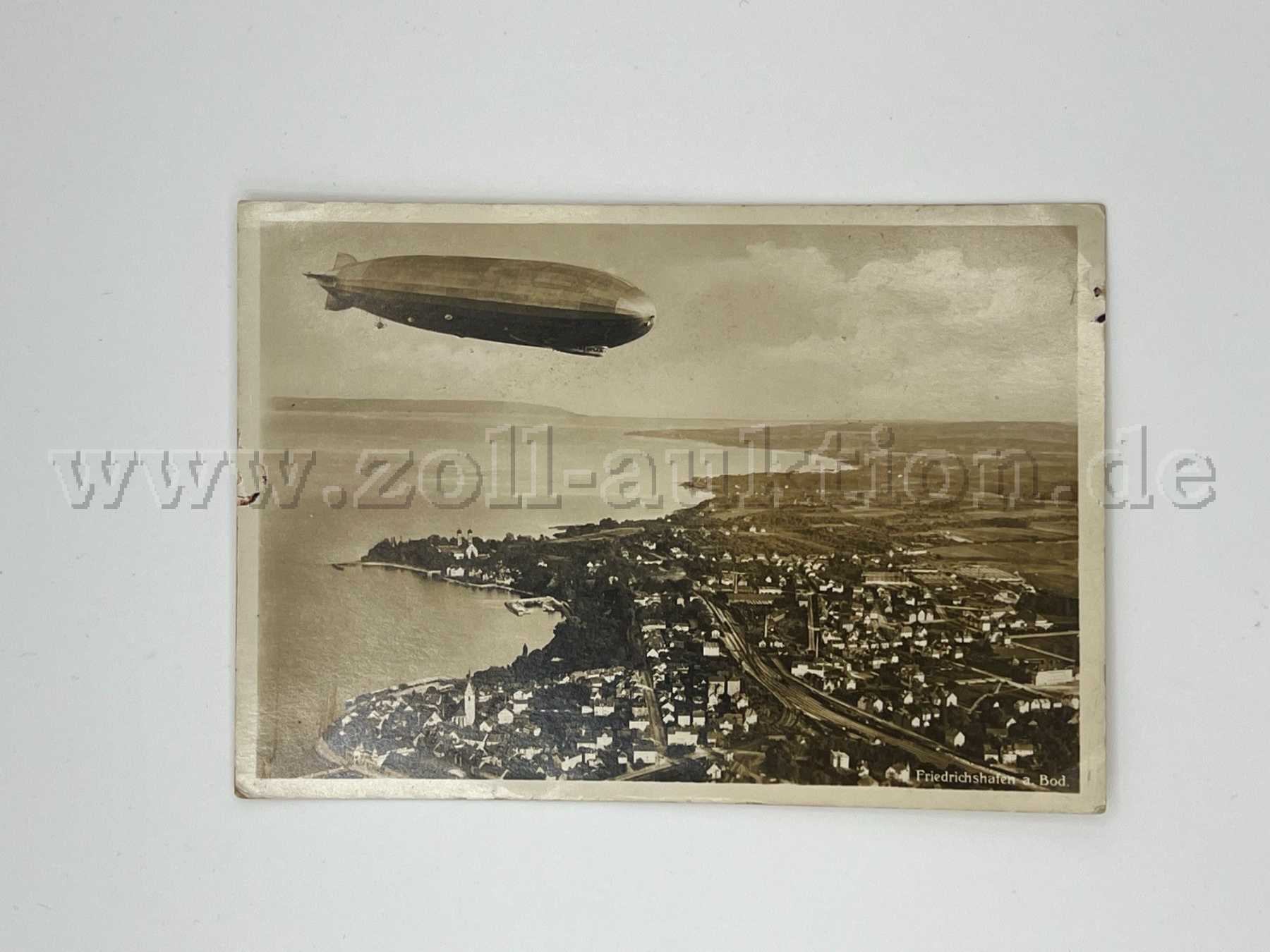 Zeppelin und Landschaft