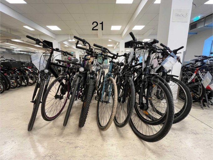 Übersicht Konvolut: Unbekannte Marke (Trekkingrad), SEF, Kettler, Bulls, Decathlon, Victoria, 2R, Ortler, Cube, Bocas