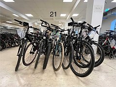 Übersicht Konvolut: Unbekannte Marke (Trekkingrad), SEF, Kettler, Bulls, Decathlon, Victoria, 2R, Ortler, Cube, Bocas