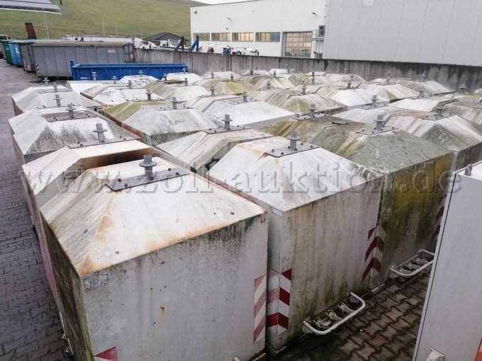 Container