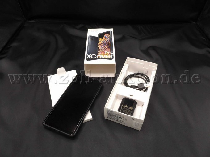 Originalverpackung geöffnet, Handy Samsung XCover, weiteres Zubehör