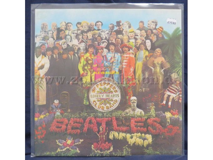 THE BEATLES "Sgt. PEPPERS LONELY HEARTS CLUB BAND"