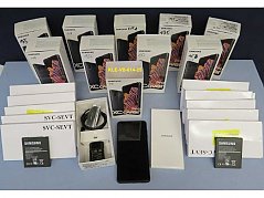 10 Samsung XCoverPro mit Displayschutzfolie, Ladeadapter /-Kabel und Mirko /-Ohrhörer sowie 10_Ersatzakku