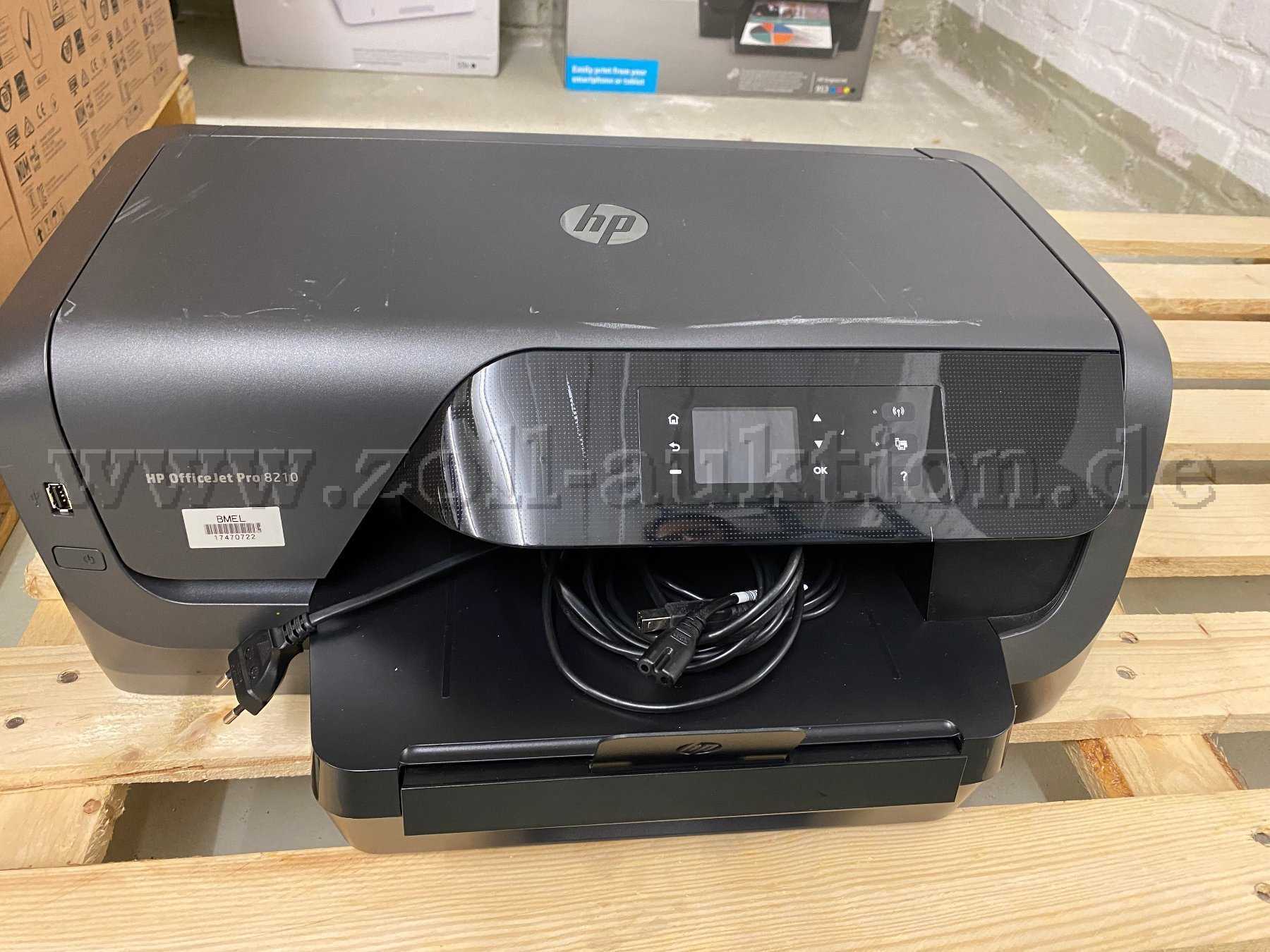Frontansicht des Druckers HP Officejet Pro 8210