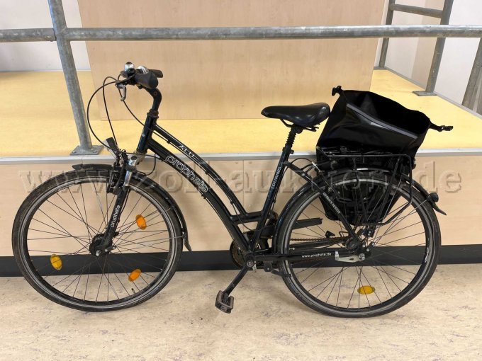 10 defekte Bastler-Räder und Ersatzteilespender – foto 3 – kavel bij Zoll-Auktion, Hamburg