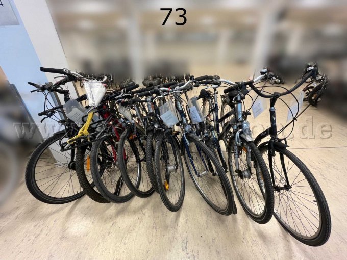 Übersicht Konvolut (von links nach rechts): Focus, Serious, Hartje, Scott, Diamondback, Adler, Peugeot, Stevens, Green's, BTWIN