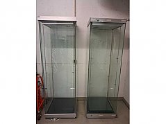 Ganzglashochvitrinen