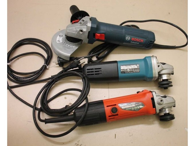 1 Trennschleifer „Makita“ M9503R,
1 Trennschleifer „Makita“ 9558NBR und 1 Trennschleifer „Bosch“ Professional GWS 12-125