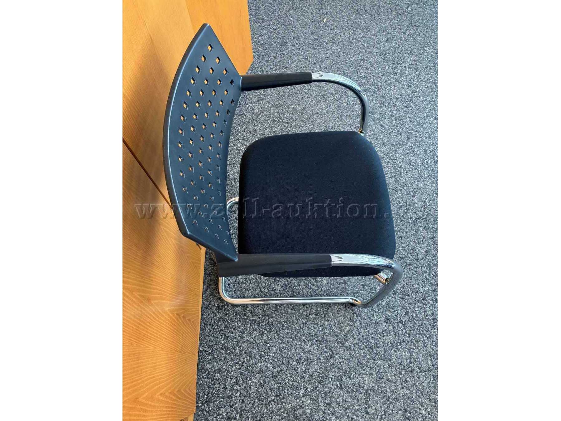 Vitra-Kunststoffrücken-Sitz schwarz-6