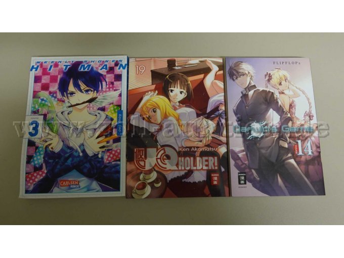 Teilansicht 3 Bücher