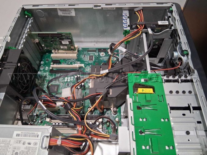 HP 7900 Innenansicht mit SCSI-Karte