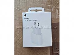 Verpackung von einem Apple USB-C Power Adapter