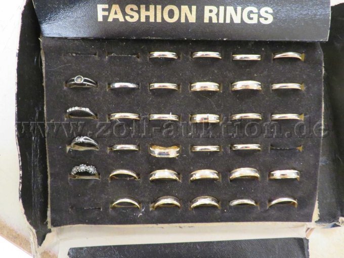 Ringe in Verkaufsbox