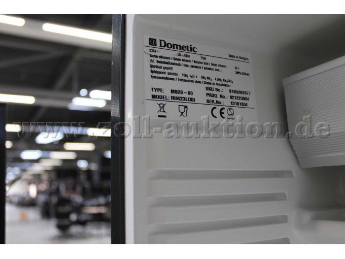 Dometic RH423 LDBI Typenschild mit CE Kennzeichen