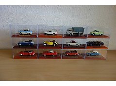 12 Modellfahrzeuge