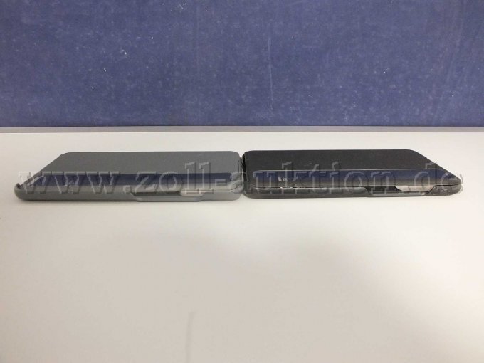 Seitenansicht der Hüllen liegend von rechts